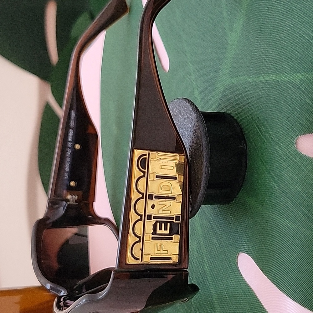 FENDI Sunglasses🔥 Brown Hue and Gold 🔥 Stunning - Picture 5 of 8